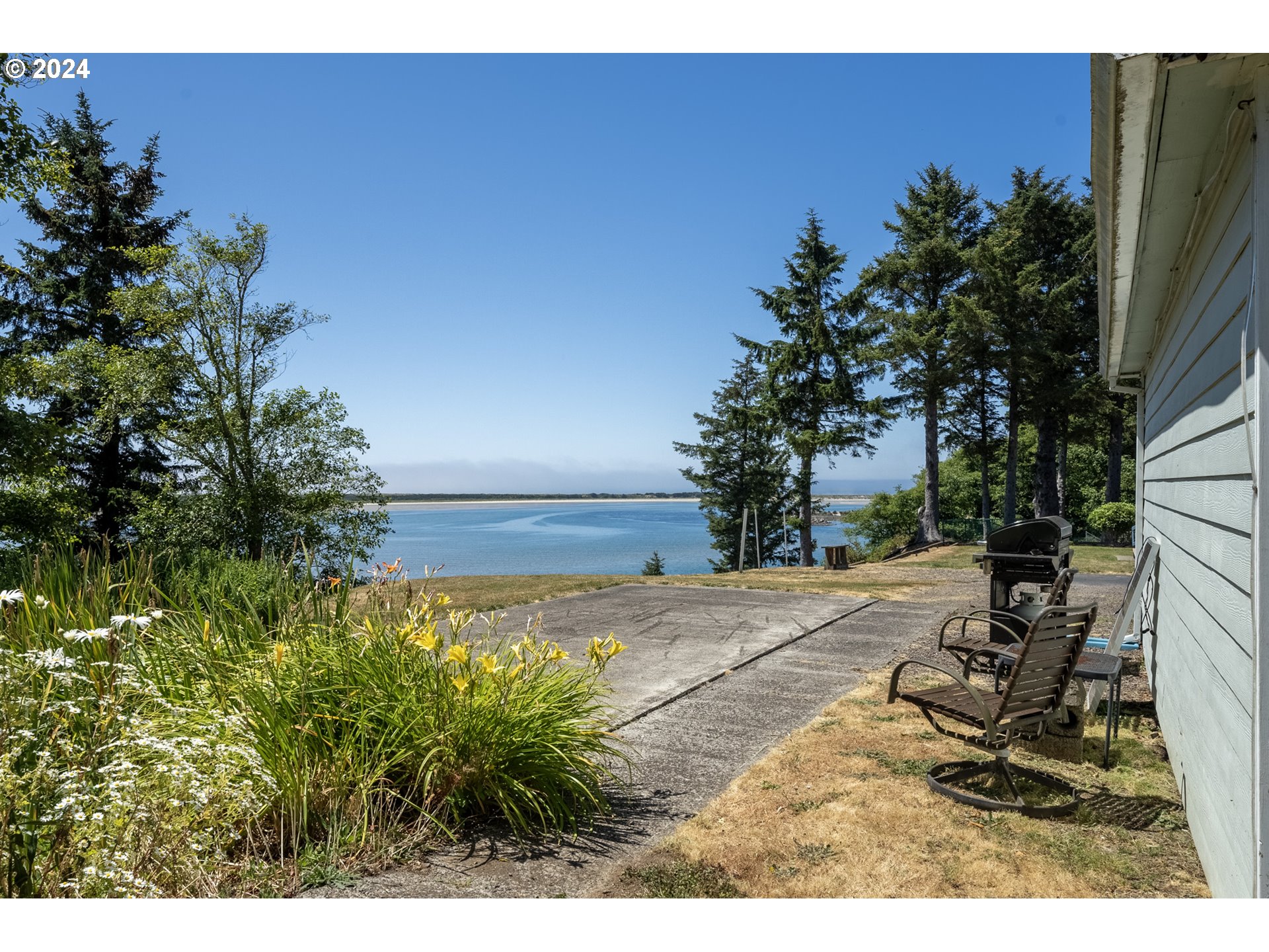 2293 Bayview Road West Netarts, OR 97141 - Photo 4 of 41 Gallery Image 4