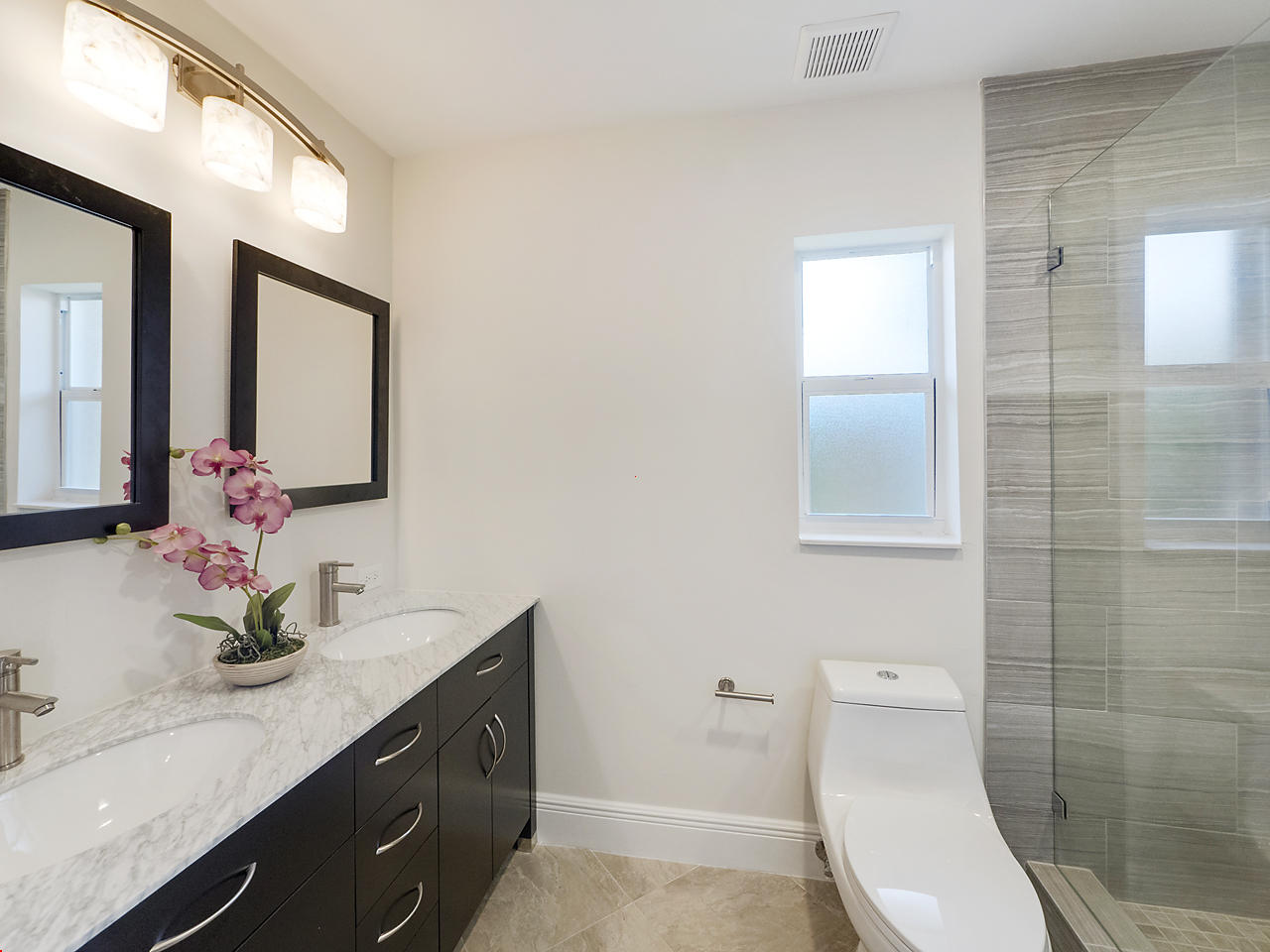 370 Northwest 11th Avenue Boca Raton, FL 33486 - Photo 12 of 21 Owner's Ensuite