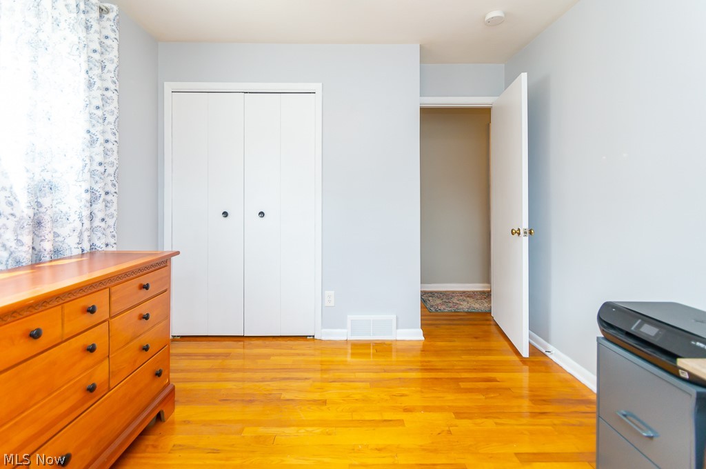 1733 Roselawn Road Cleveland, OH 44124 - Photo 25 of 35 Gallery Image 25