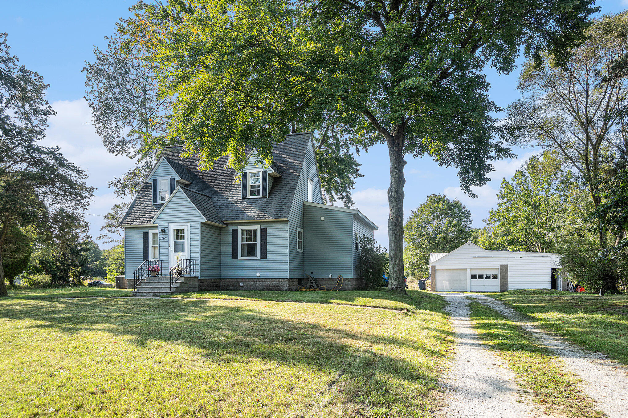 3327 Farr Road Fruitport, MI 49415 - Photo 4 of 48 004_dsc04666