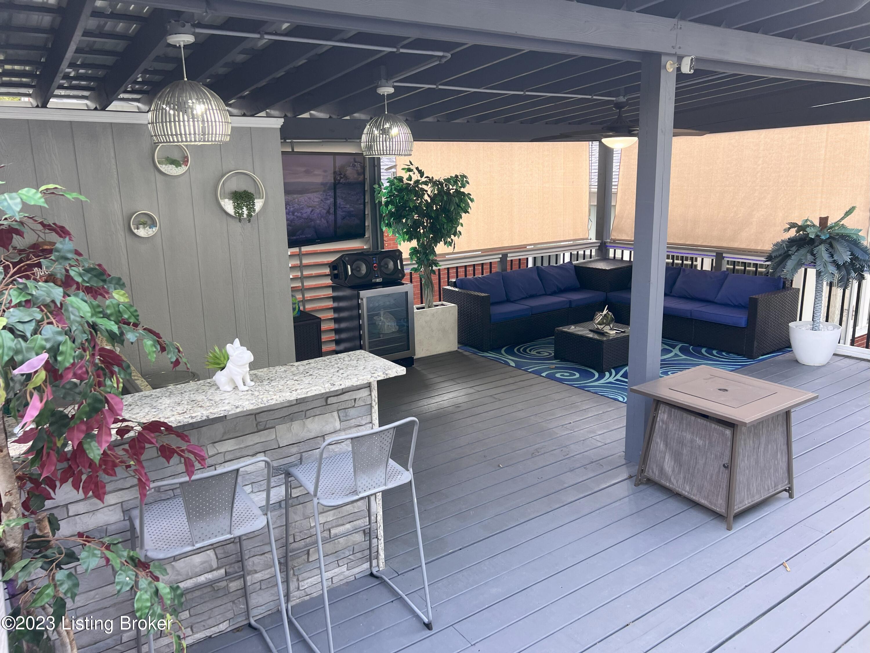 5307 Layne Road Louisville, KY 40219 - Photo 36 of 43 Deck---