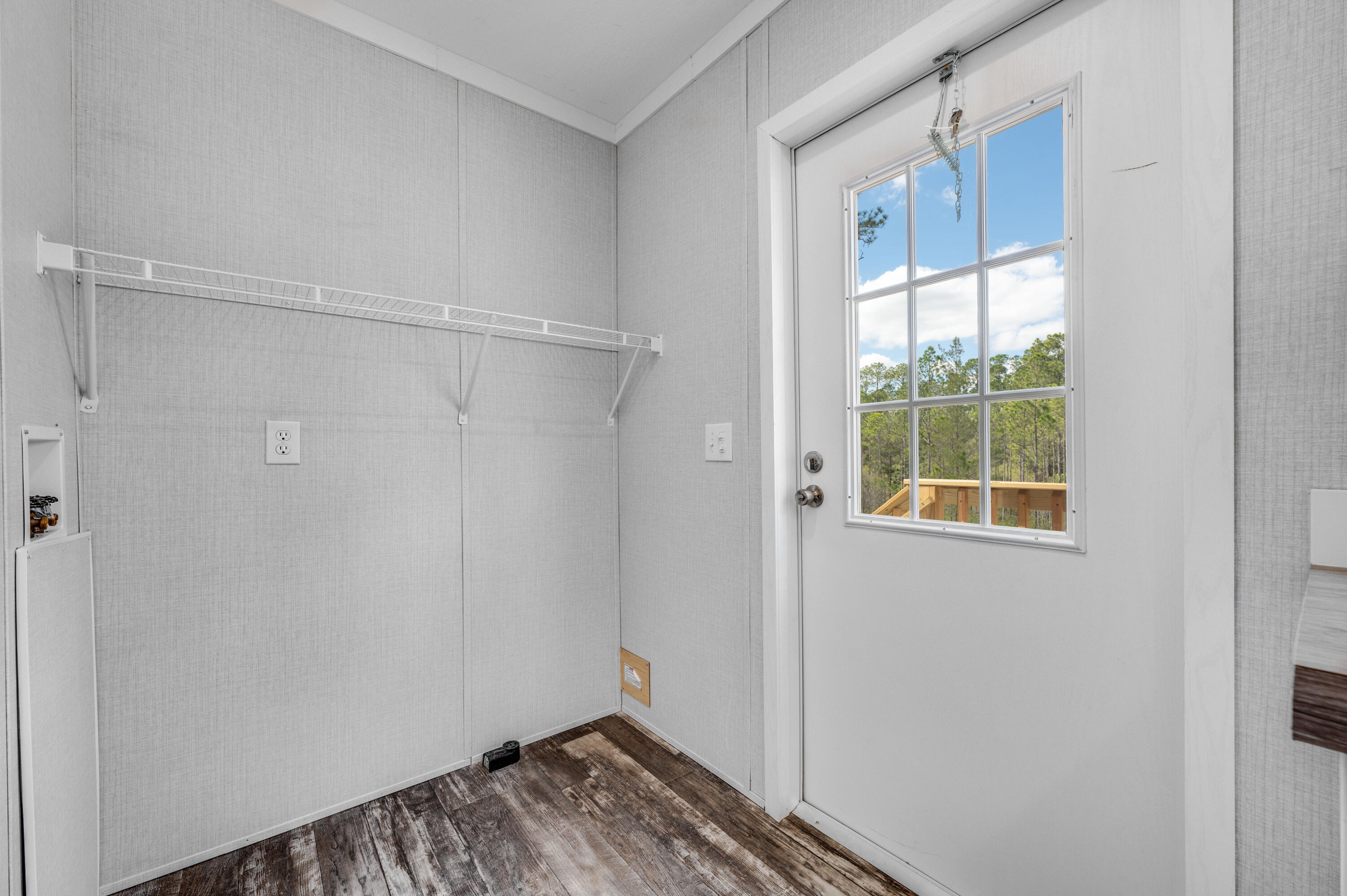 4679 Dove Way Crestview, FL 32539 - Photo 21 of 41 a view of bathroom