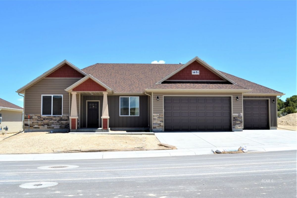 1651 Stitzel Road Elko, NV 89801 - Photo 1 of 27 Gallery Image 1