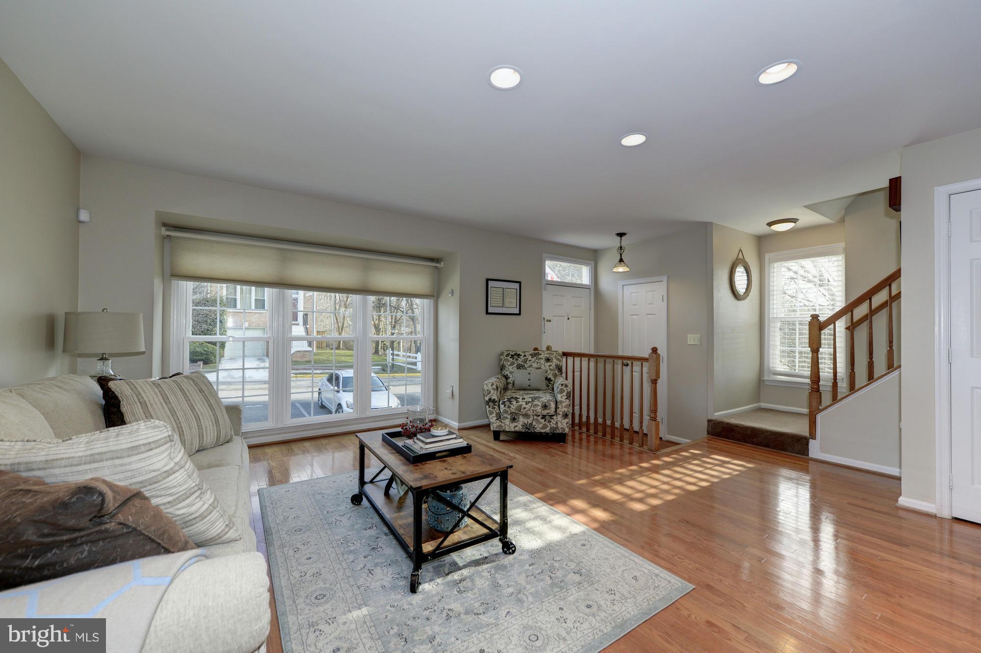 8730 Wadebrook Terrace Springfield, VA 22153 - Photo 4 of 30 Interior (General)
