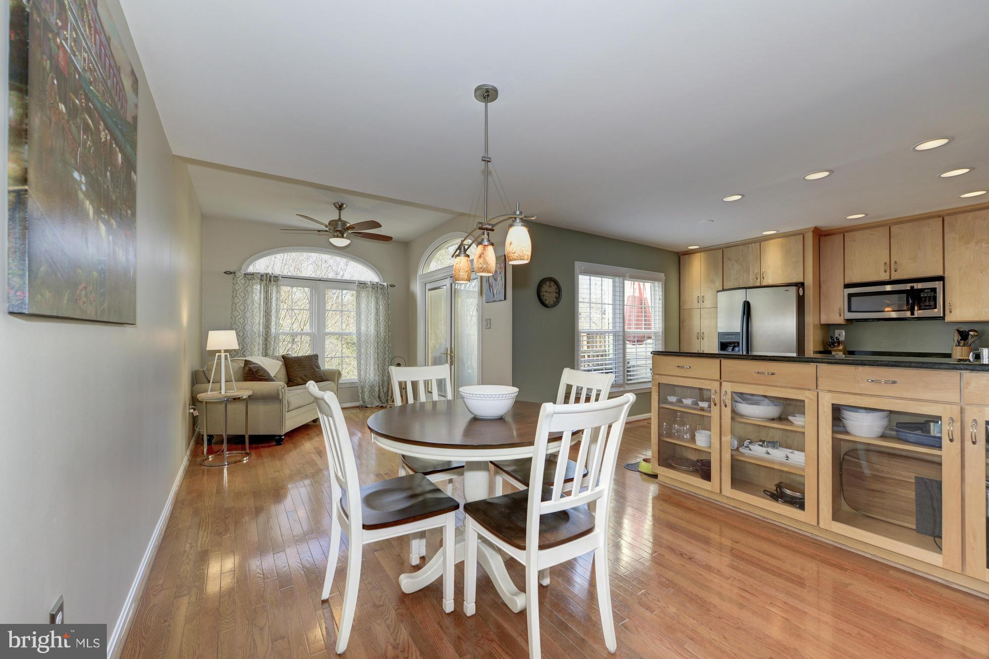 8730 Wadebrook Terrace Springfield, VA 22153 - Photo 10 of 30 Interior (General)