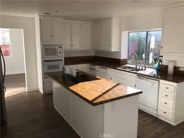 $4,750 | 643 Dunkirk Drive, Oxnard, CA 93035