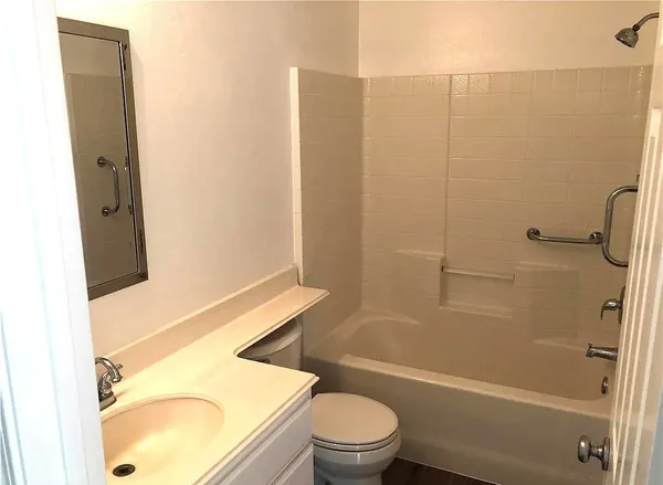 $4,750 | 643 Dunkirk Drive, Oxnard, CA 93035