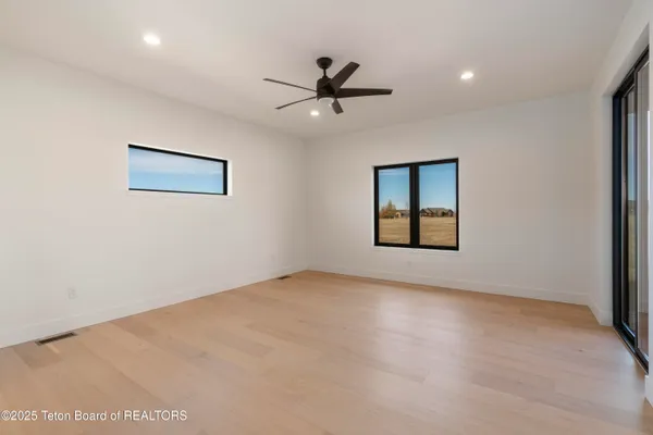 $1,095,000 | 1170 Kayak Loop, Victor, ID 83455