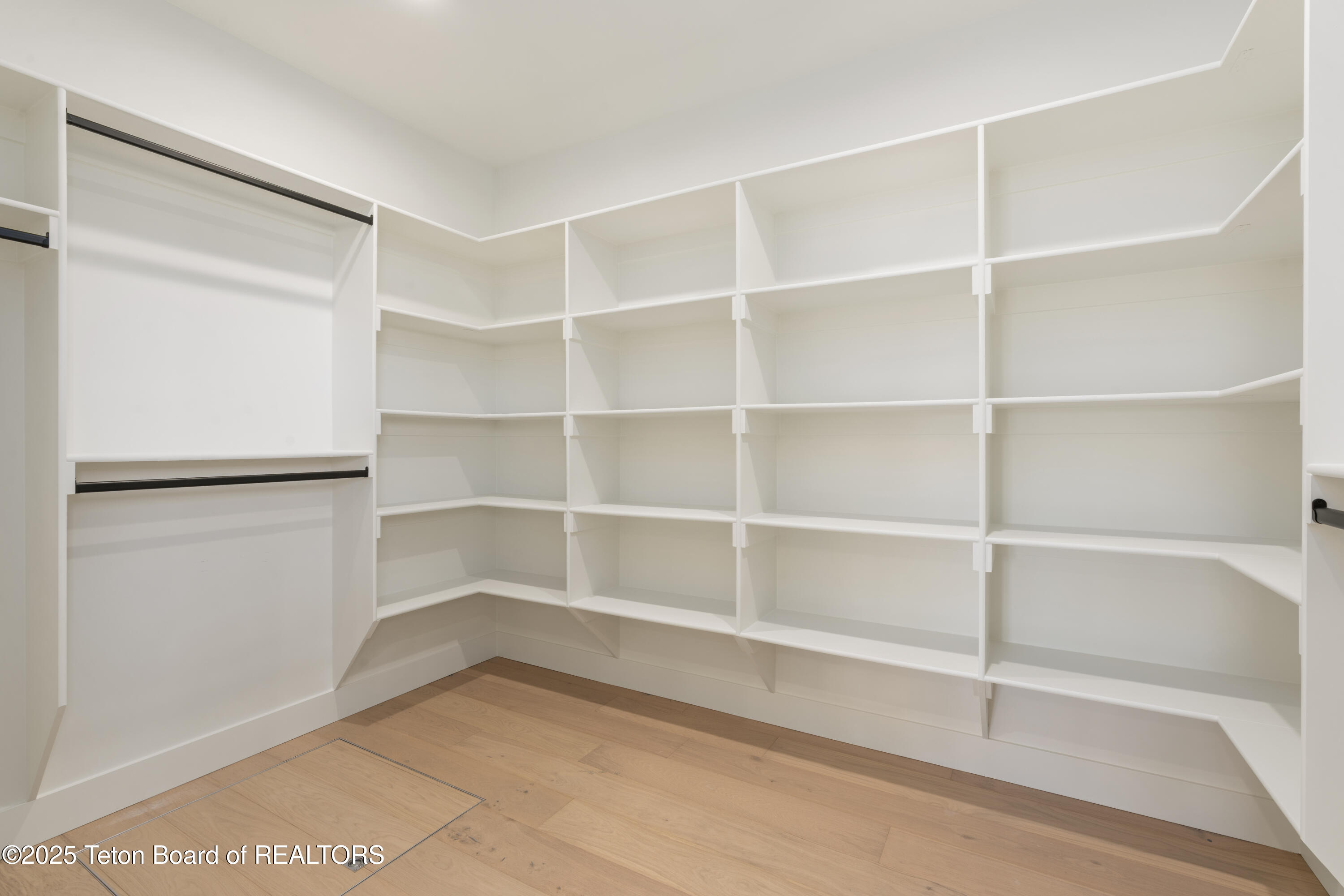 1170 Kayak Loop Victor, ID 83455 - Photo 21 of 41 Primary Walk-in Closet