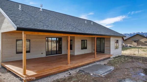$1,095,000 | 1170 Kayak Loop, Victor, ID 83455