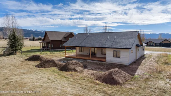 $1,095,000 | 1170 Kayak Loop, Victor, ID 83455