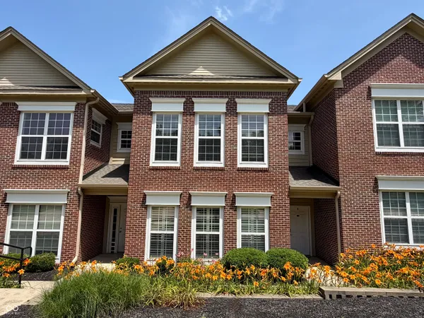 $249,900 | 1598 Lacebark Drive, Unit C, Greenwood, IN 46143