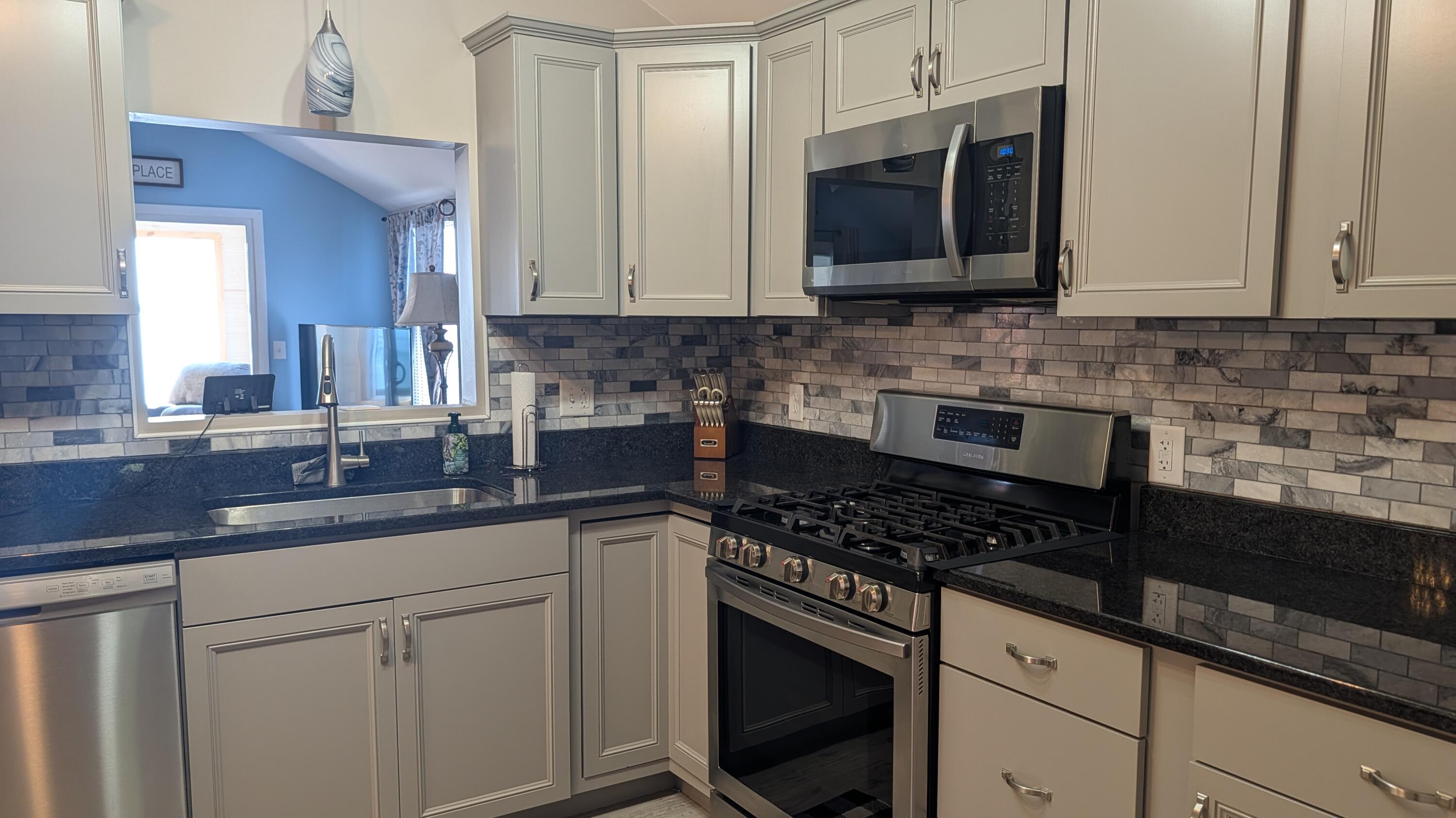 842 Point Au Roche Road Plattsburgh, NY 12901 - Photo 22 of 46