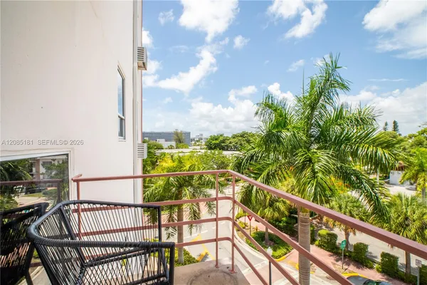 $1,600 | 255 West 24th Street, Unit 436, Miami Beach, FL 33140