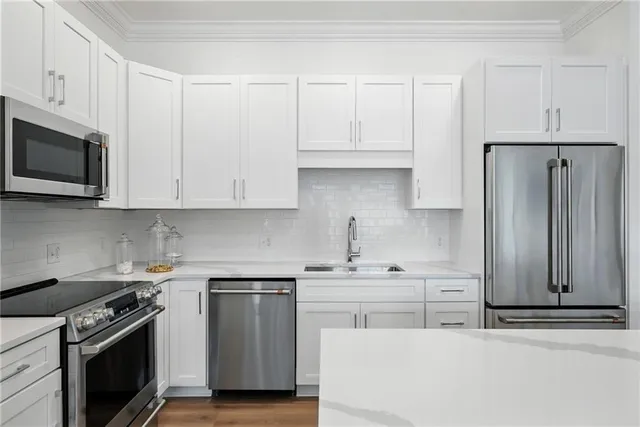 $859,000 | 1 1st Street, Unit 305, Oakmont, PA 15139