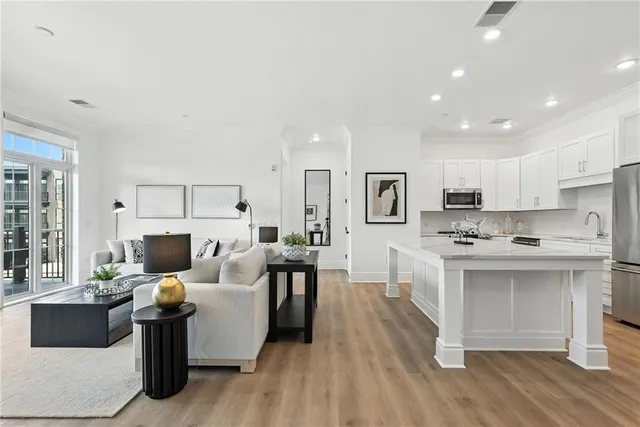 $859,000 | 1 1st Street, Unit 305, Oakmont, PA 15139