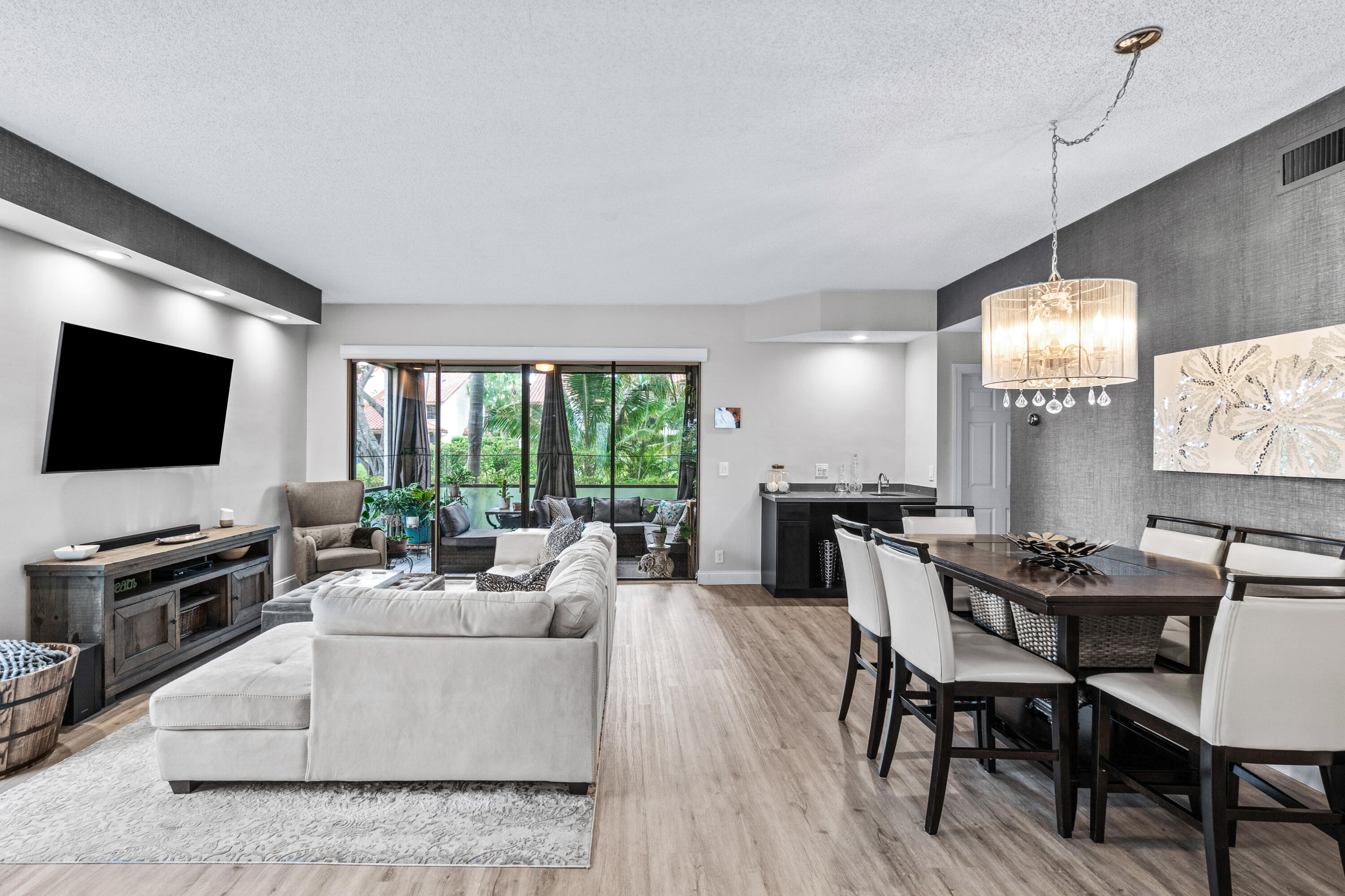 7926 Seville Place, Unit 2001 Boca Raton, FL 33433 - Photo 13 of 50 016-7926SevillePlace-BocaRaton-FL-33433-