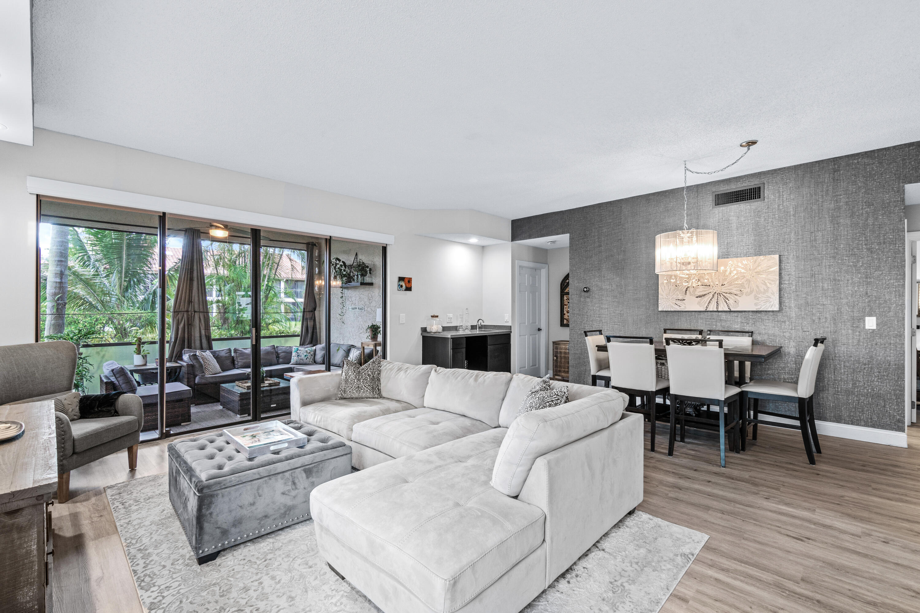 7926 Seville Place, Unit 2001 Boca Raton, FL 33433 - Photo 14 of 50 017-7926SevillePlace-BocaRaton-FL-33433-