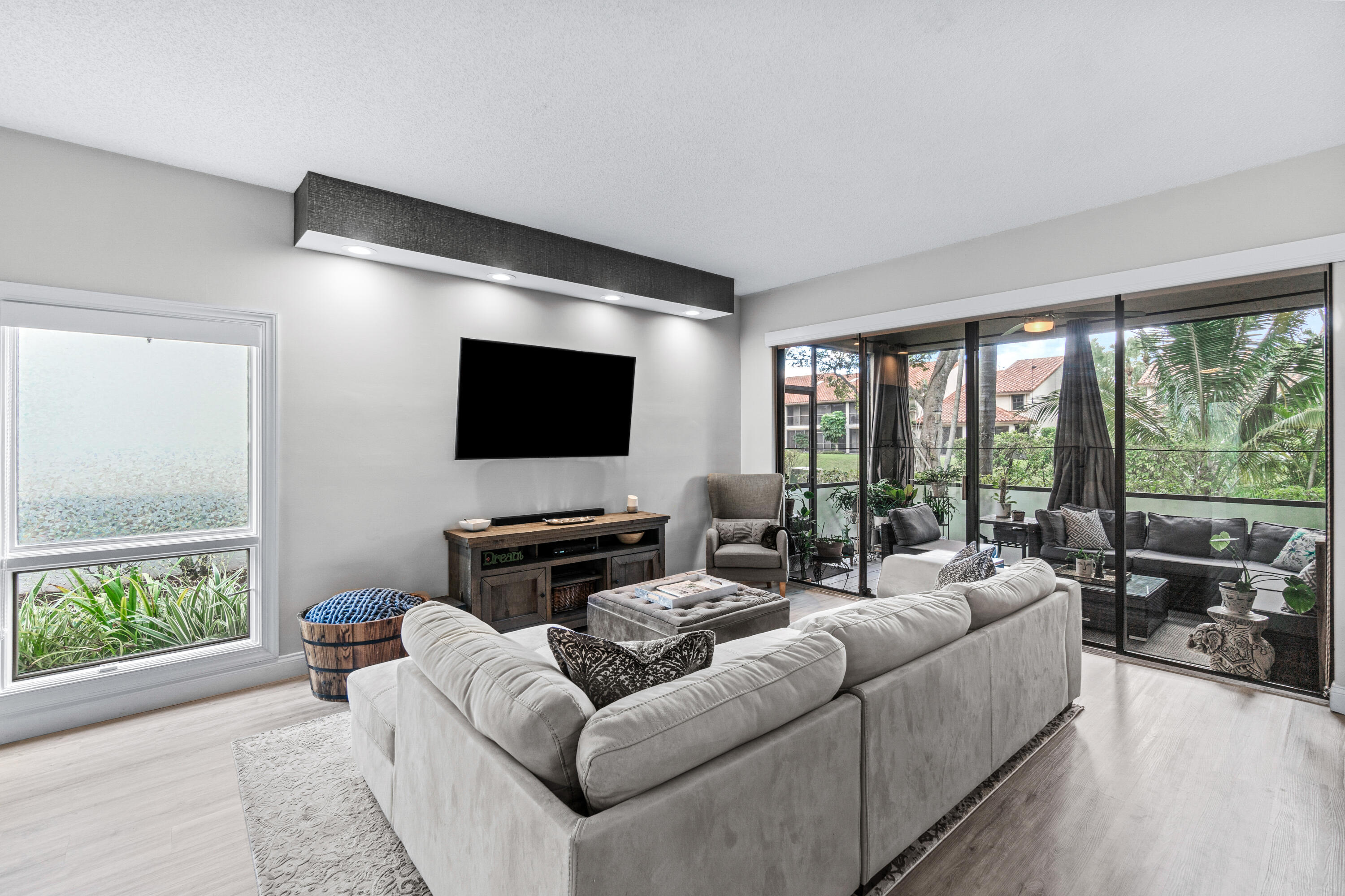 7926 Seville Place, Unit 2001 Boca Raton, FL 33433 - Photo 18 of 50 021-7926SevillePlace-BocaRaton-FL-33433-