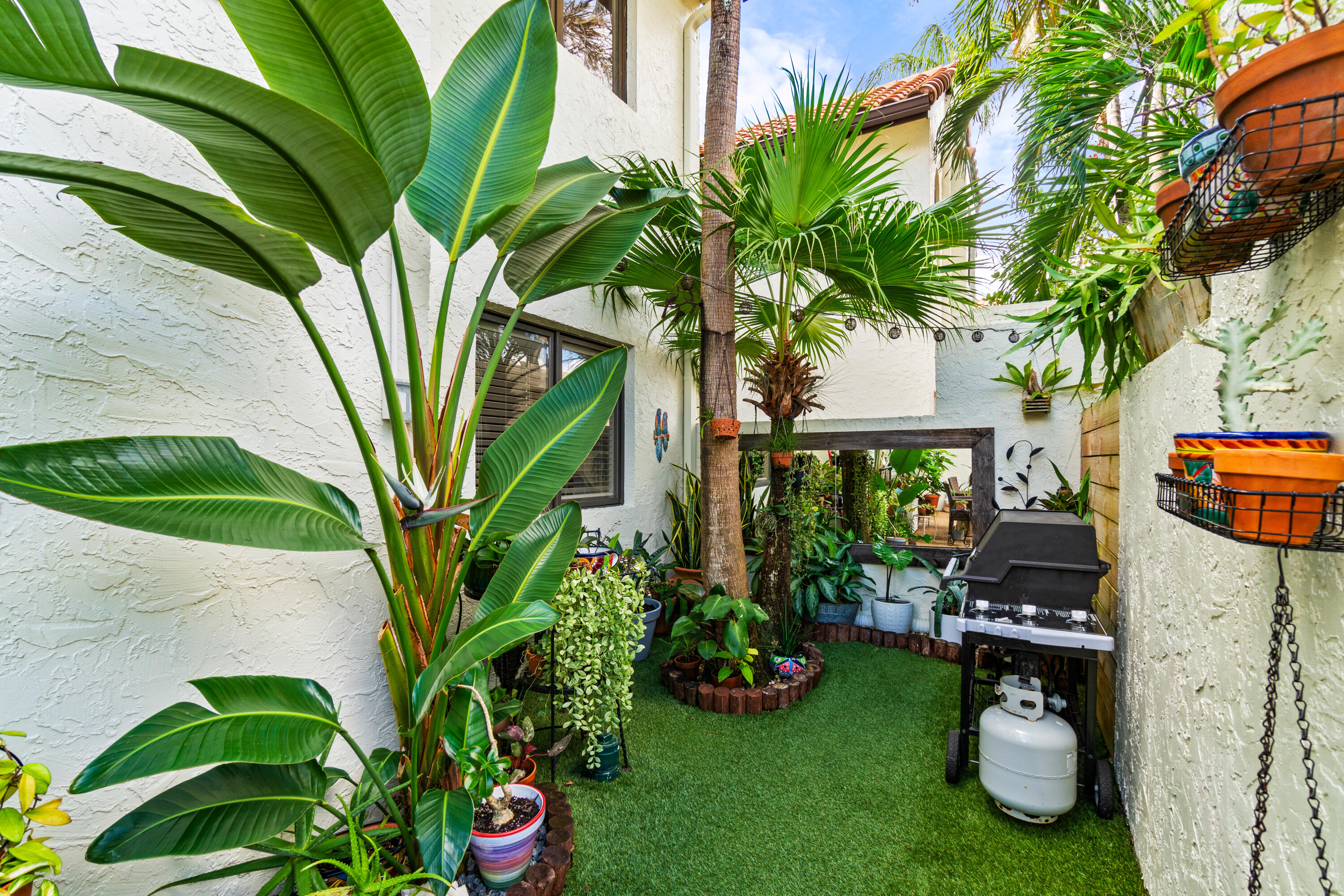 7926 Seville Place, Unit 2001 Boca Raton, FL 33433 - Photo 5 of 50 008-7926SevillePlace-BocaRaton-FL-33433-