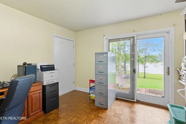 $650,000 | 605 South Lake Drive, Oneida, TN 37841