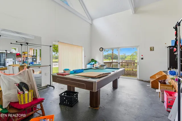 $650,000 | 605 South Lake Drive, Oneida, TN 37841