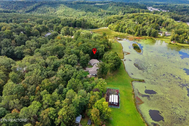 $650,000 | 605 South Lake Drive, Oneida, TN 37841