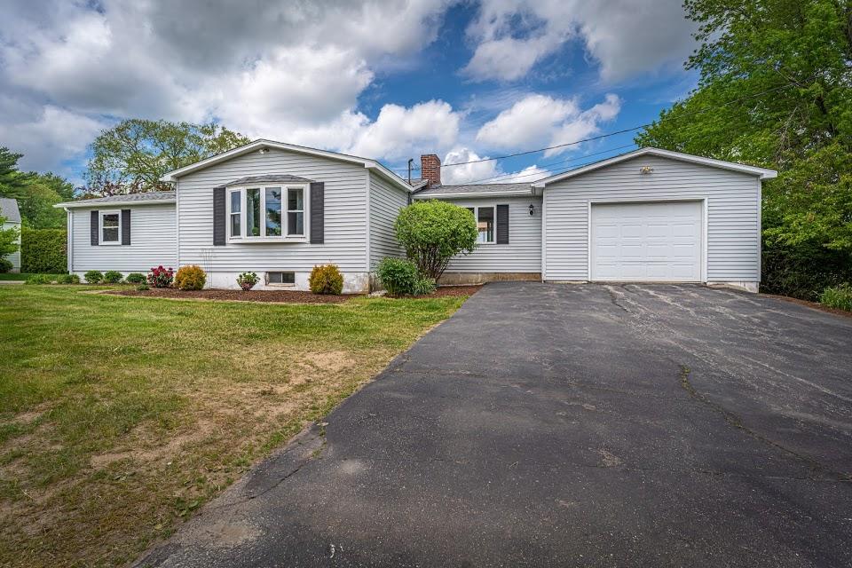 55 Orchard Farm Road York, ME 03909 - Photo 12 of 50 76184B56-BA96-4831-8FC3-57E1BFB704A0