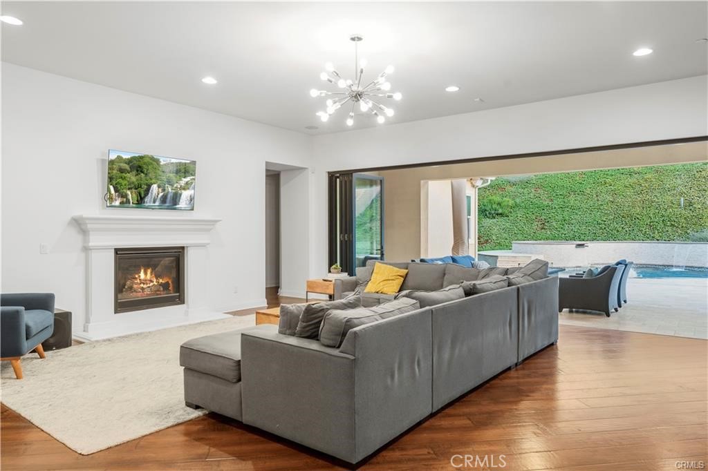 24949 Old Stone Way Stevenson Ranch, CA 91381 - Photo 11 of 75