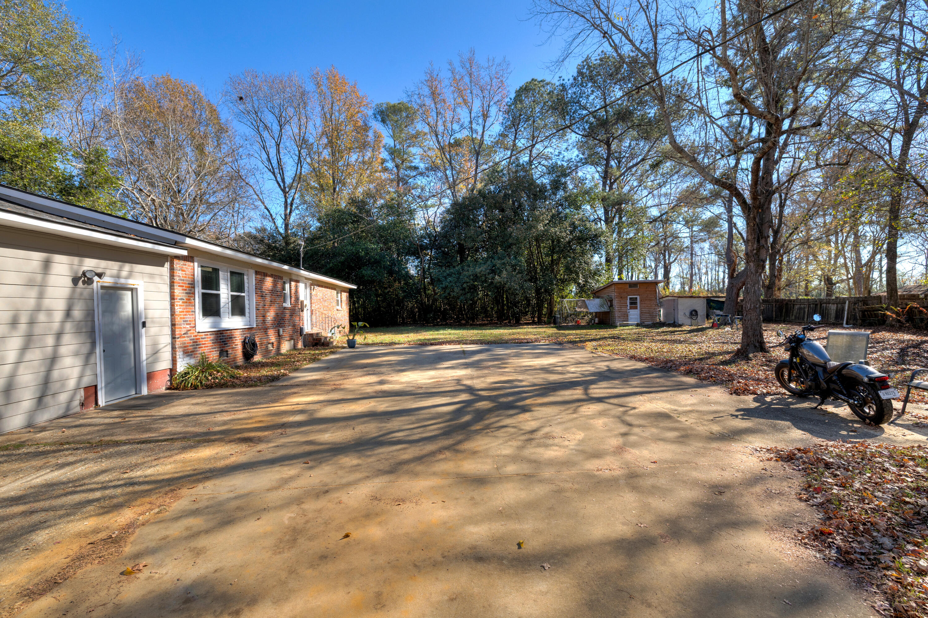 392 Brunswick Road Sumter, SC 29153 - Photo 9 of 37