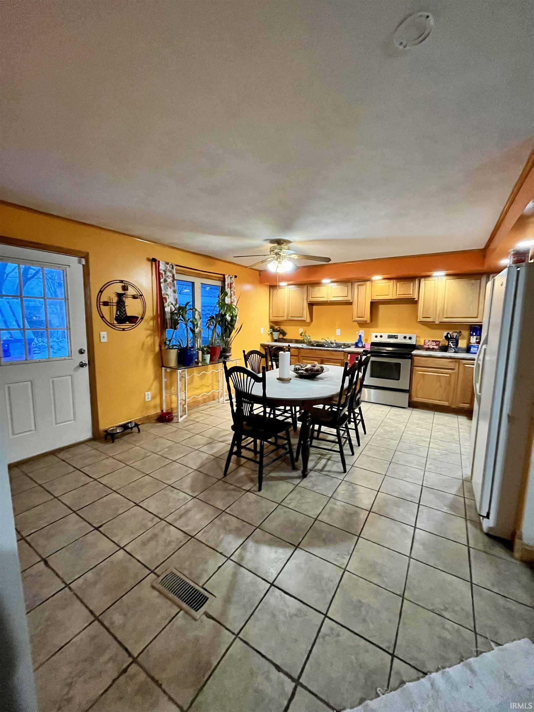 2449 Tam O Shanter Road Kokomo, IN 46902 - Photo 9 of 19