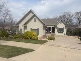 $1,175,000 | 16661 South Country Club Drive, Loch Lloyd, MO 64012