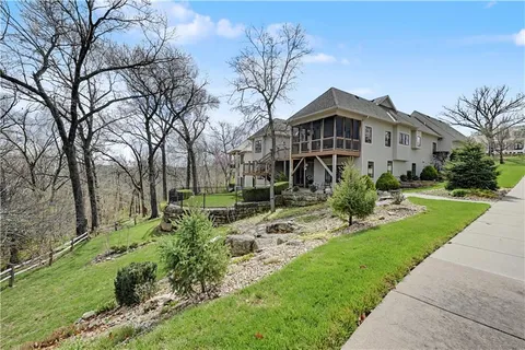 $1,175,000 | 16661 South Country Club Drive, Loch Lloyd, MO 64012