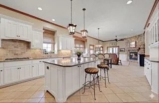$1,175,000 | 16661 South Country Club Drive, Loch Lloyd, MO 64012