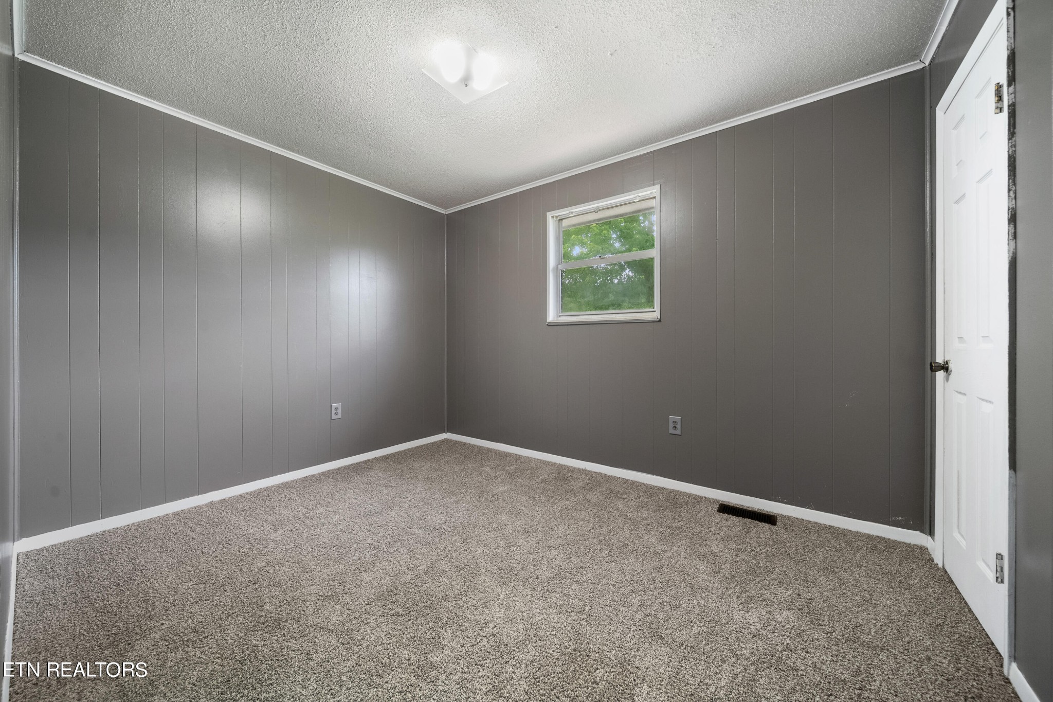 2597 Hinds Creek Road Heiskell, TN 37754 - Photo 11 of 33 Gallery Image 11