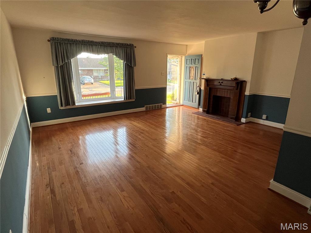 3821 Upton Street St. Louis, MO 63116 - Photo 3 of 15