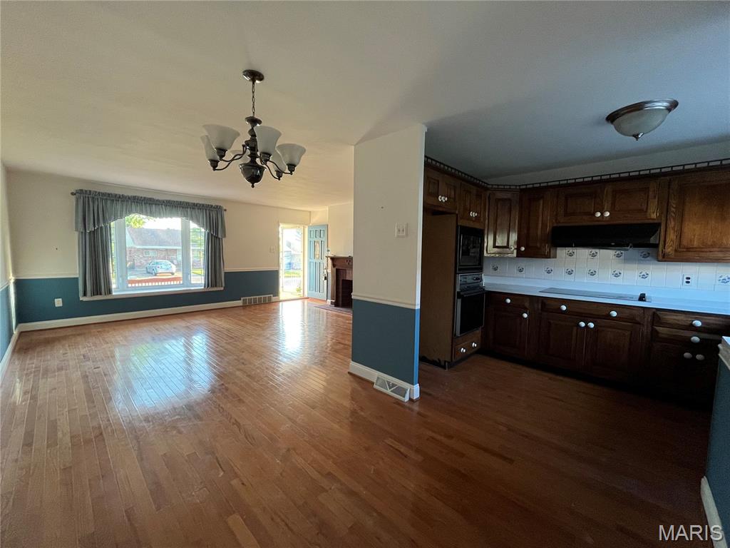 3821 Upton Street St. Louis, MO 63116 - Photo 4 of 15
