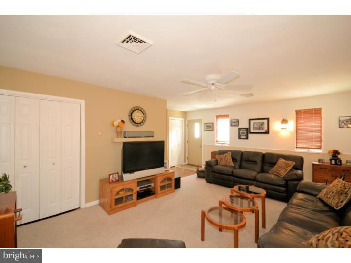 1364 Foster Road Warminster, PA 18974 - Photo 13 of 24 Gallery Image 13