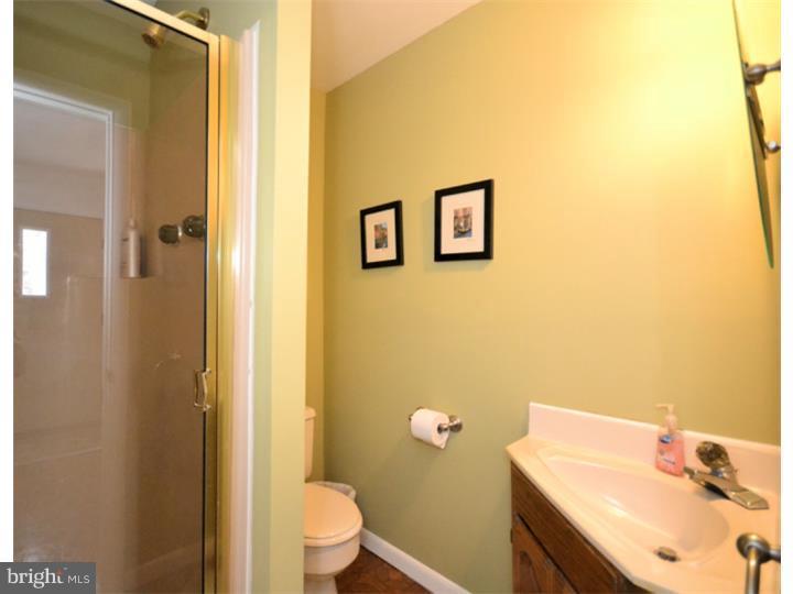 1364 Foster Road Warminster, PA 18974 - Photo 14 of 24 Gallery Image 14