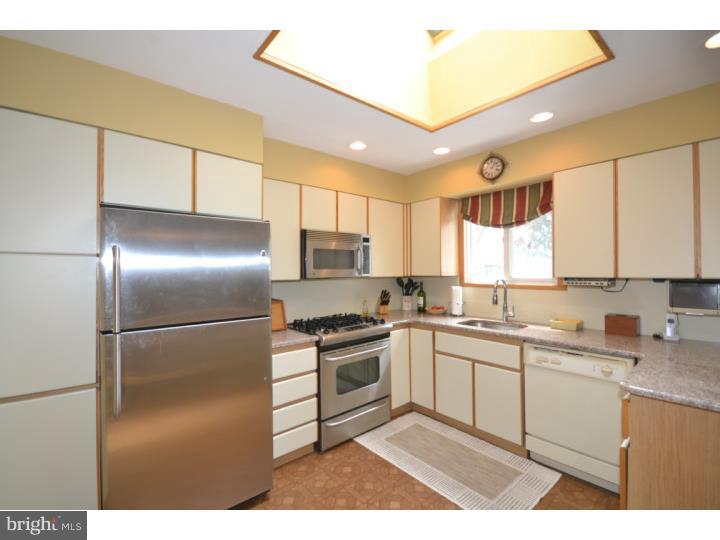 1364 Foster Road Warminster, PA 18974 - Photo 7 of 24 Gallery Image 7