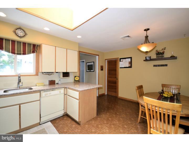 1364 Foster Road Warminster, PA 18974 - Photo 8 of 24 Gallery Image 8