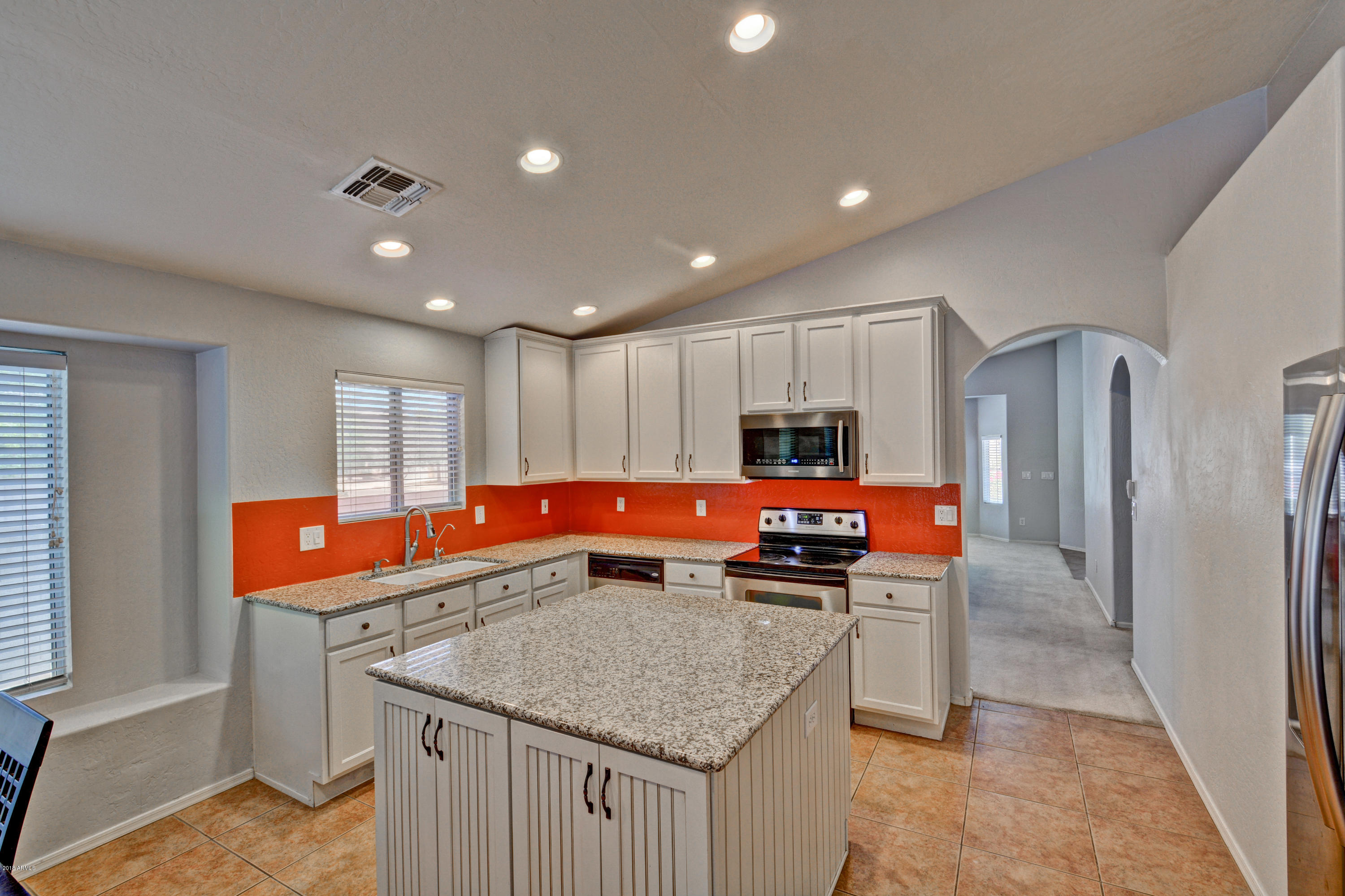 2013 West Maldonado Road Phoenix, AZ 85041 - Photo 17 of 37 Maldonado (17)