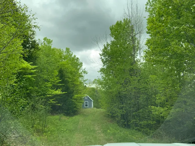 $89,000 | 19-lower Bear Lane, Rumford, ME 04276