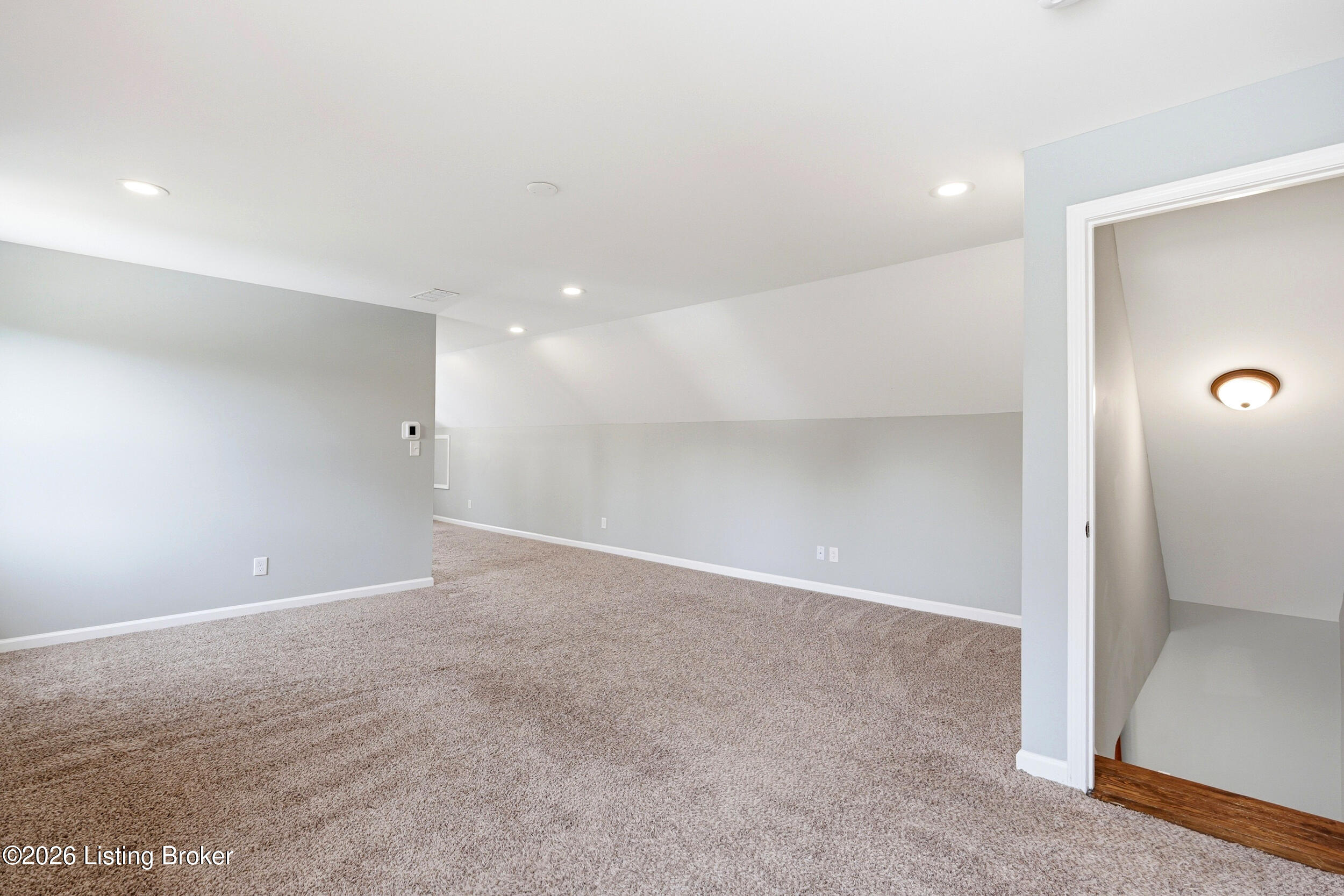 4011 Winchester Road Louisville, KY 40207 - Photo 23 of 43 4011_winchester_032