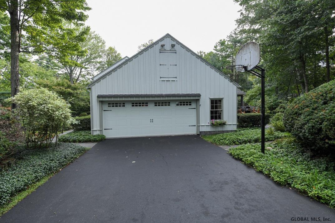 2 Olde Coach Road Bethlehem, NY 12077 - Photo 3 of 50 Photo 3