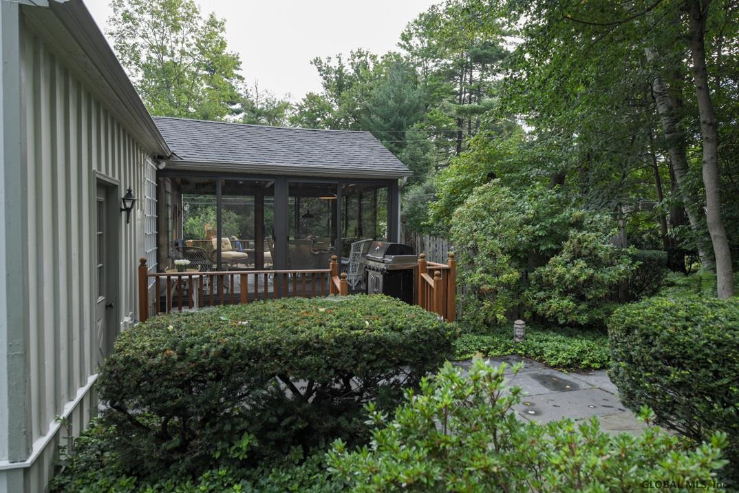 2 Olde Coach Road Bethlehem, NY 12077 - Photo 37 of 50 Photo 38