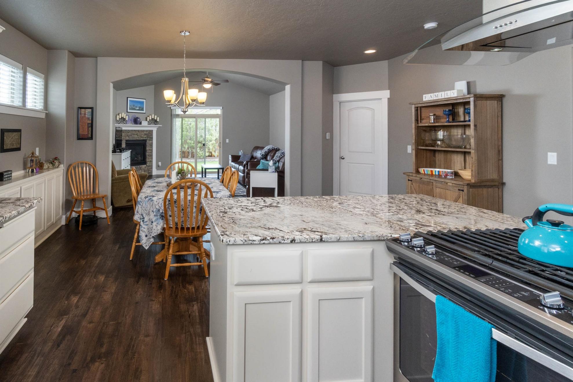 20821 Alpine Ridge Place Bend, OR 97701 - Photo 10 of 27 batch_28