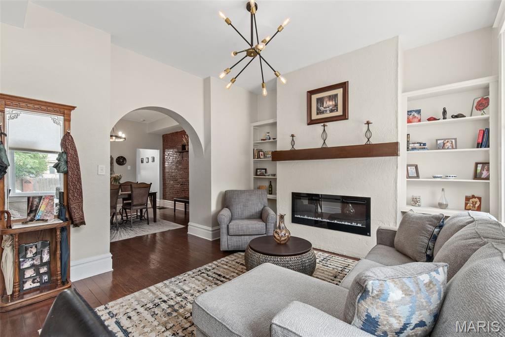 1944 Provenchere Place St. Louis, MO 63118 - Photo 13 of 54