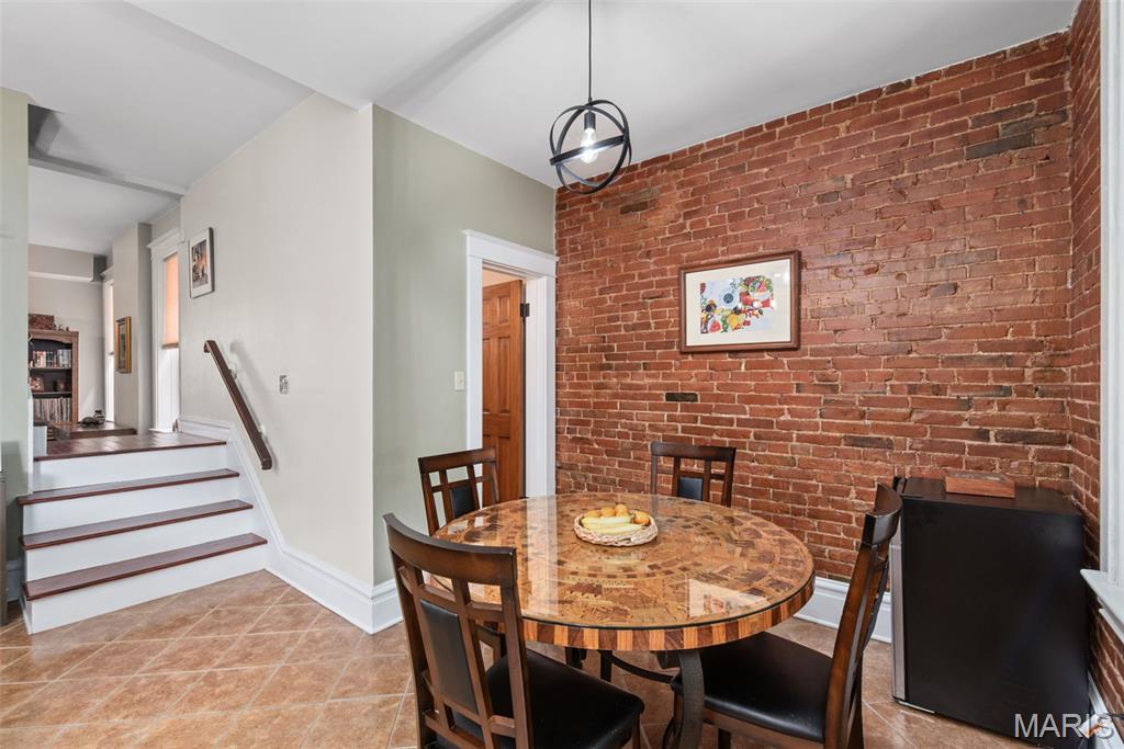 1944 Provenchere Place St. Louis, MO 63118 - Photo 23 of 54