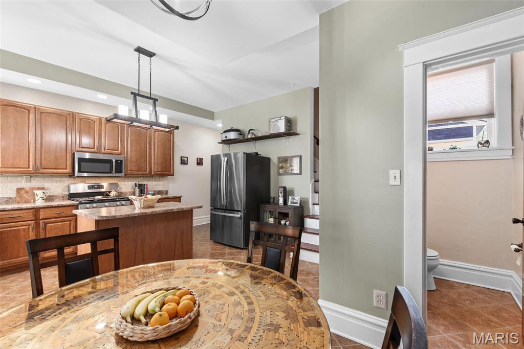 1944 Provenchere Place St. Louis, MO 63118 - Photo 24 of 54